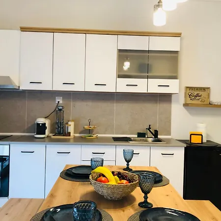 Ikies A&a & Apartamento Nea Moudania